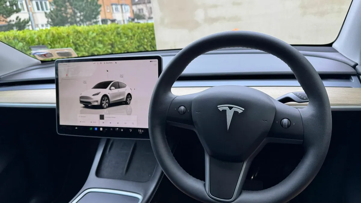 Tesla Model Y Long Range AWD December 2023 - Image 3