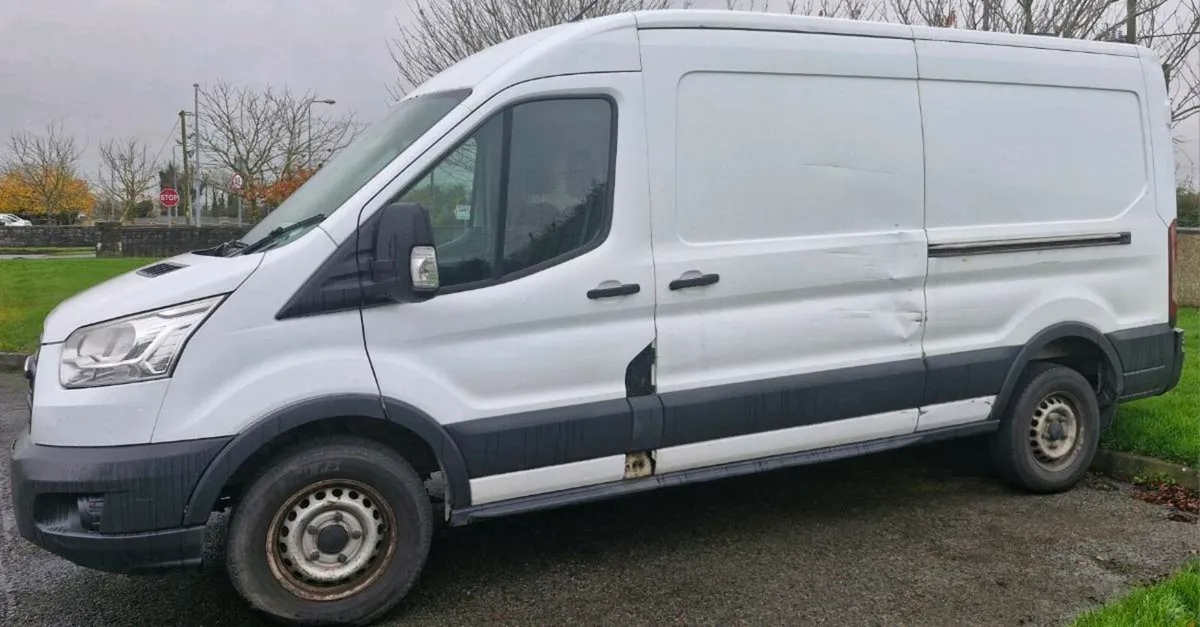2017 Ford Transit - Image 2