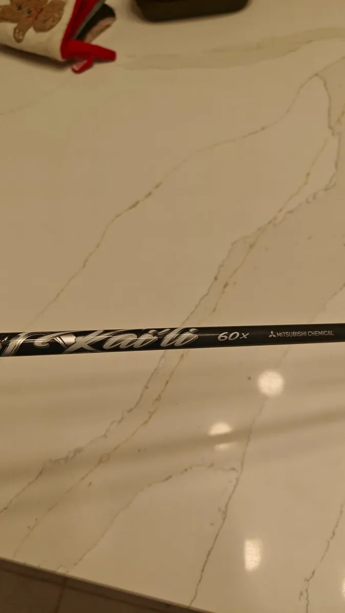 TaylorMade Driver Kaili Black X-Stiff 60g Shaft - Image 1