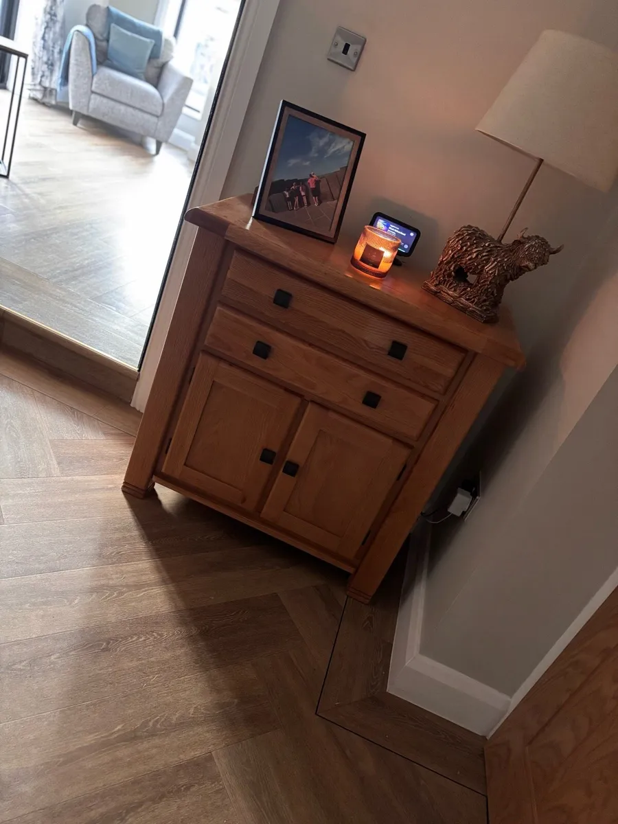Solid oak side board - Image 2
