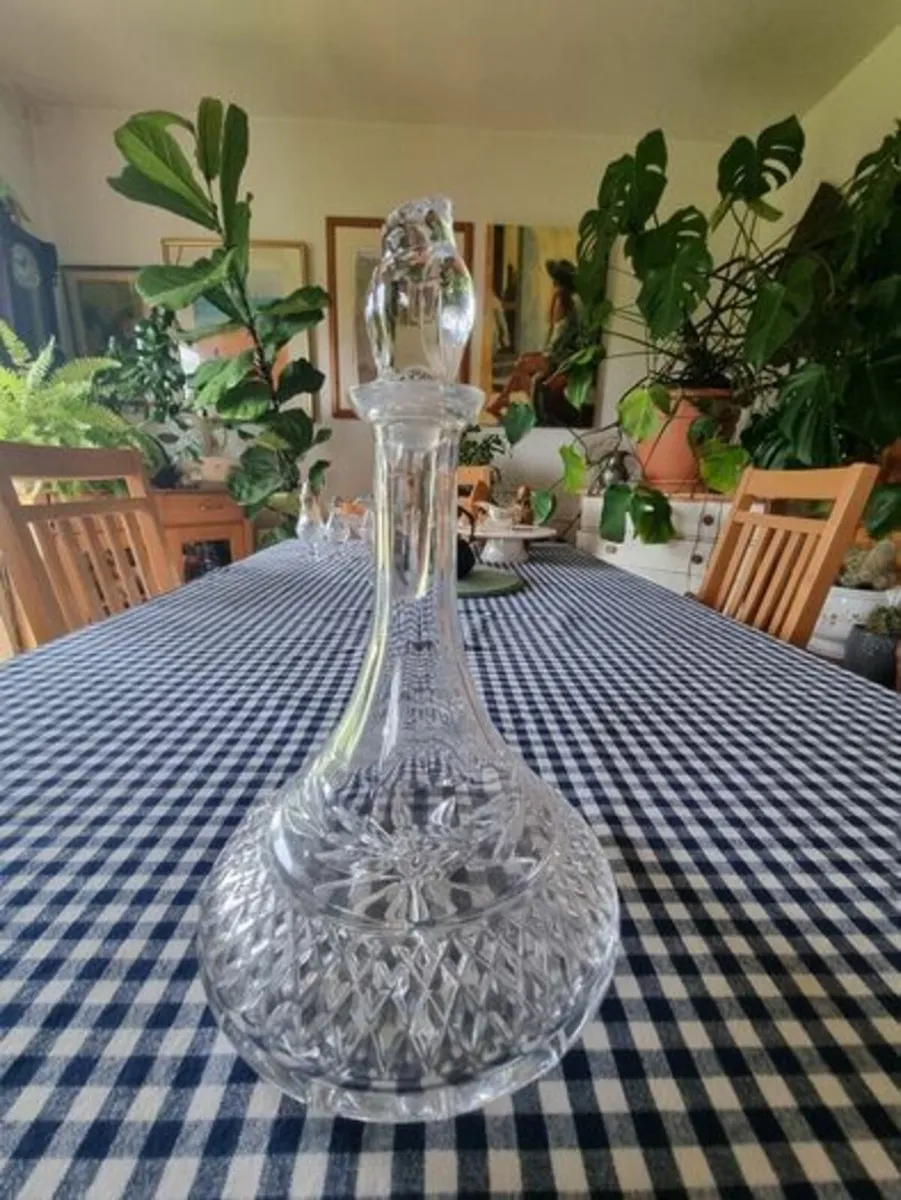 Large crystal carafe - Image 1