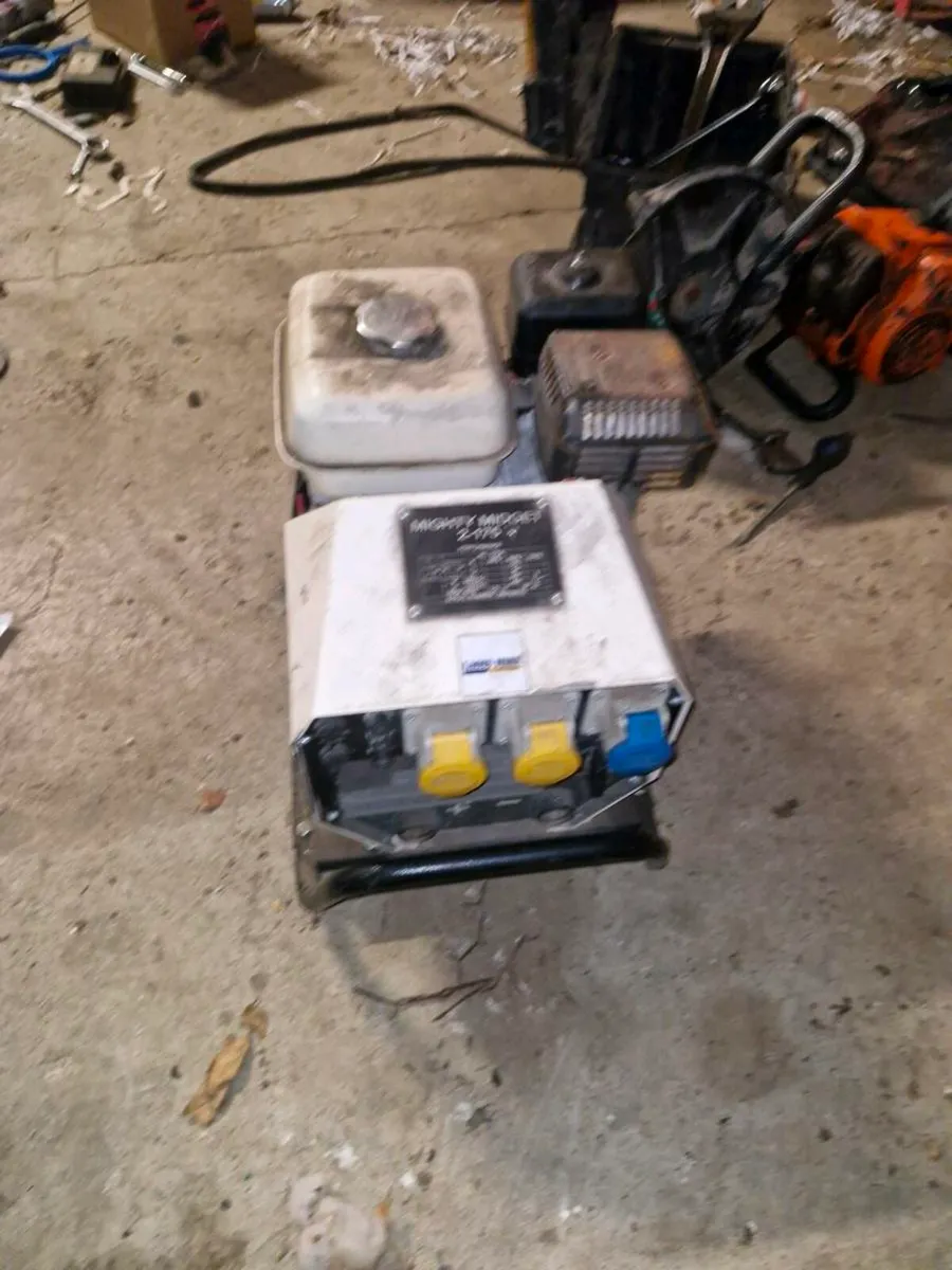 Mighty Midget  Petrol Welder - Image 3