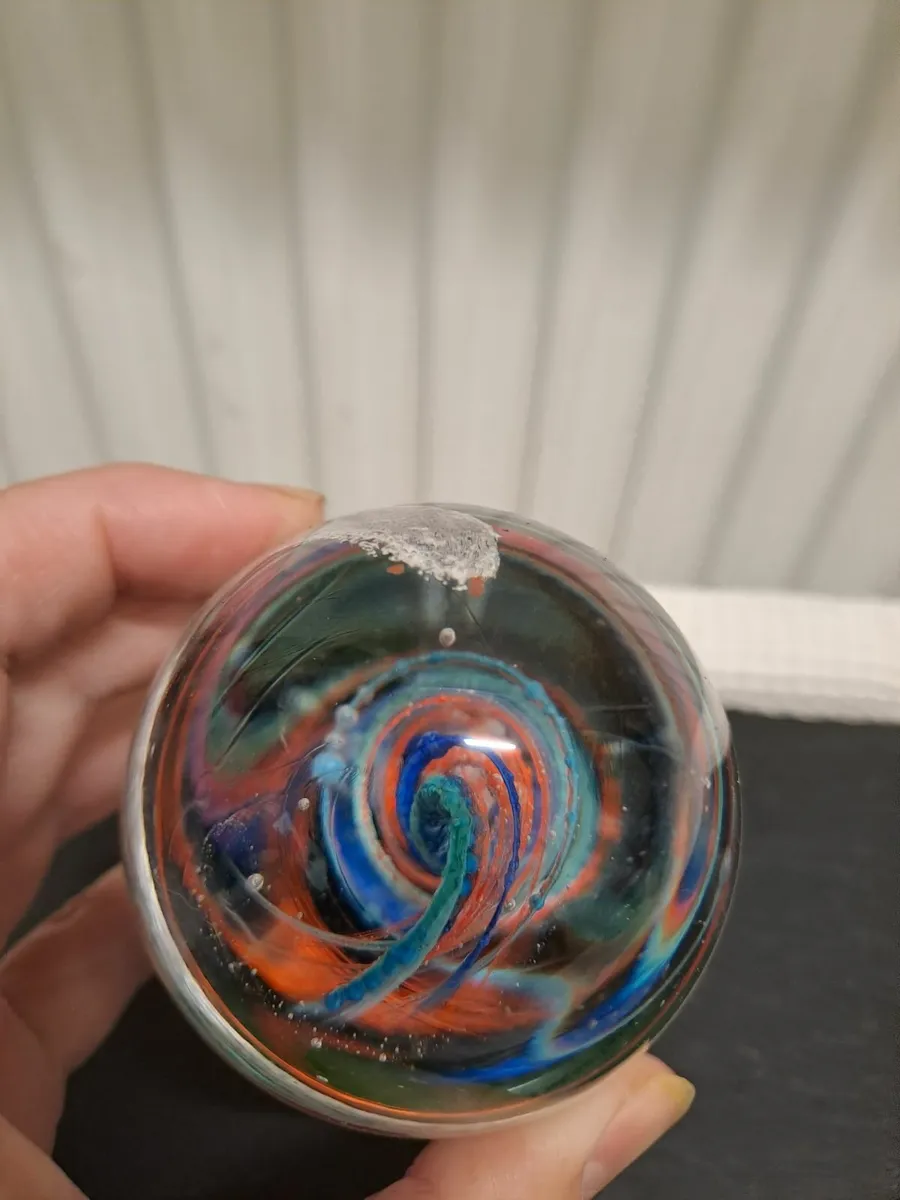 Vintage hand-blown art glass paperweight - Image 2