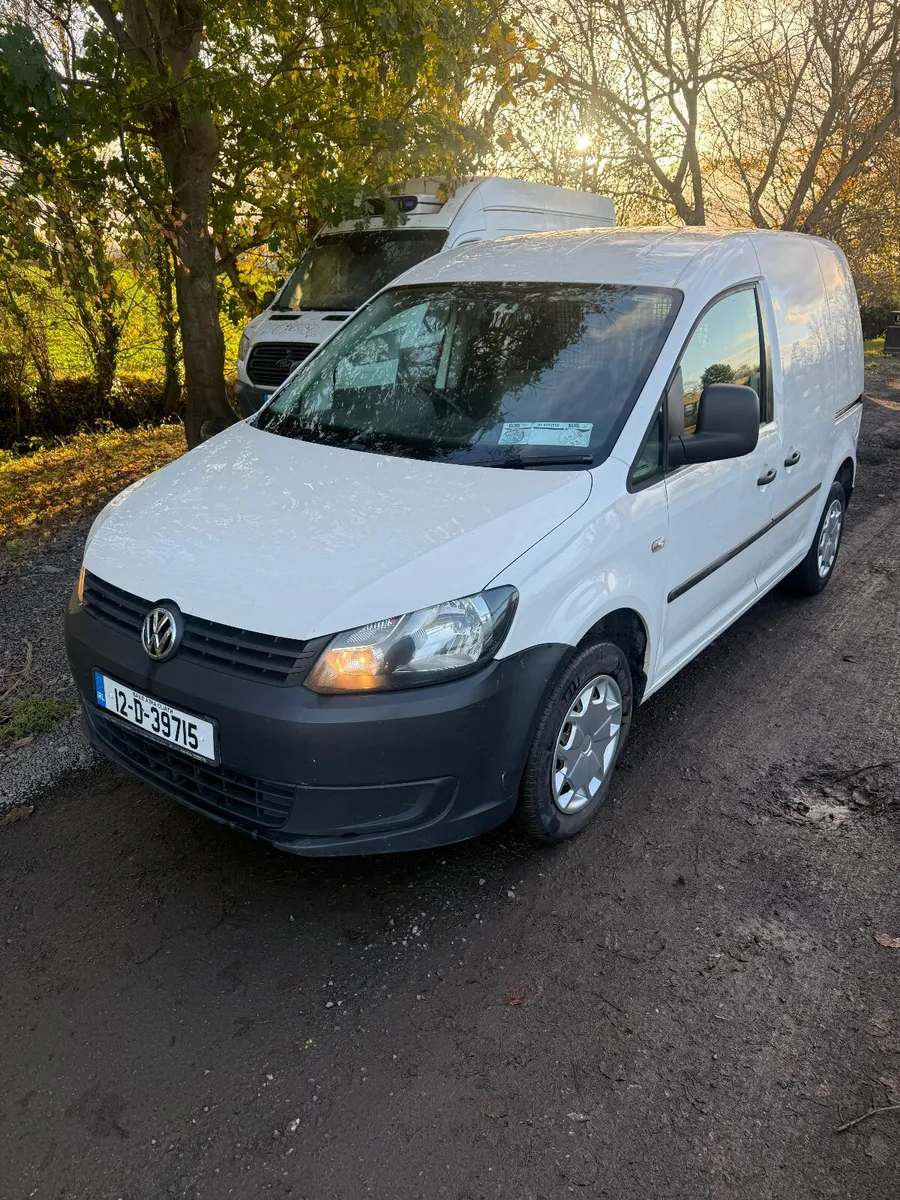 Volkswagen Caddy 2012 - Image 2