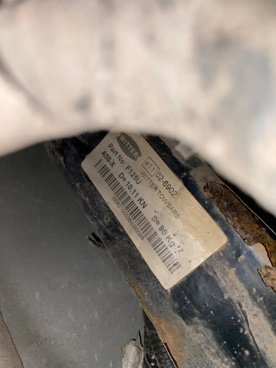 Detachable towbar - Image 2