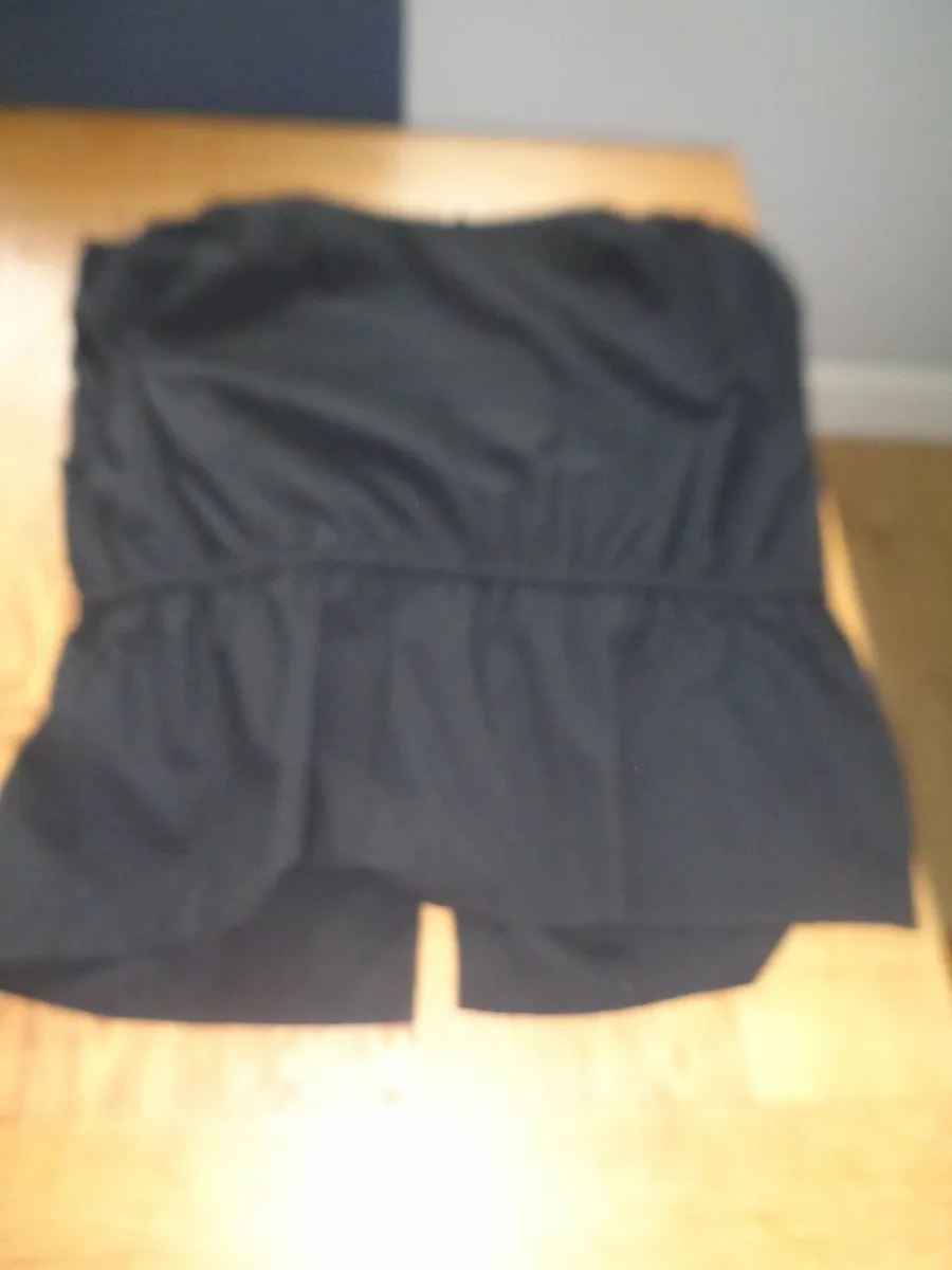 Ladies Sleeveless Top for Sale - Image 4