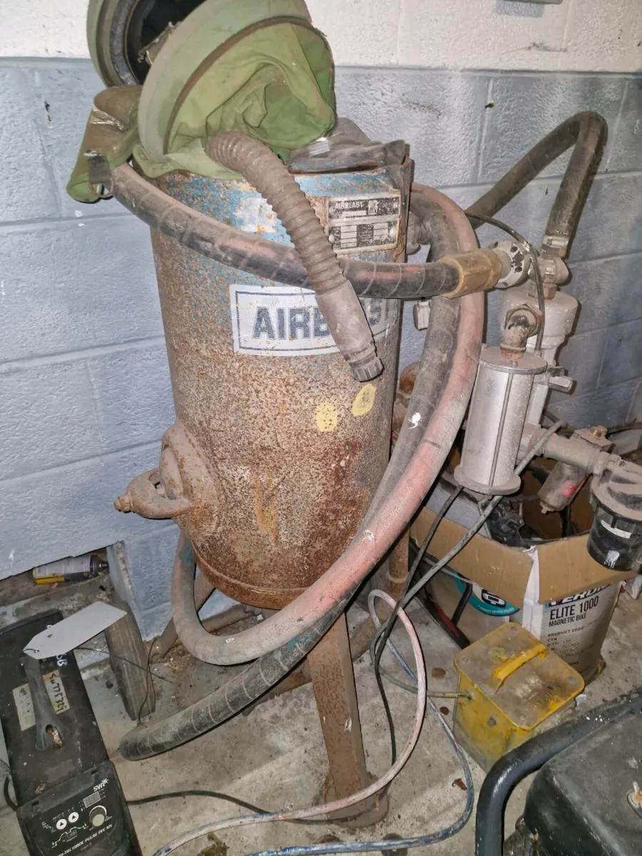 Sunblasting pot - Image 1