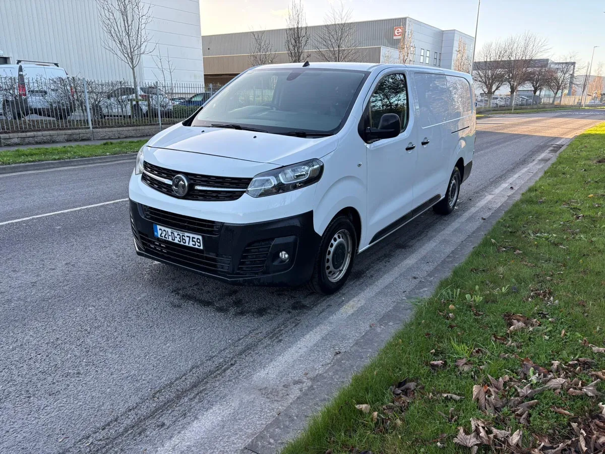 2022 Vauxhall vivaro lwb van low KLM’s only 38klms - Image 4