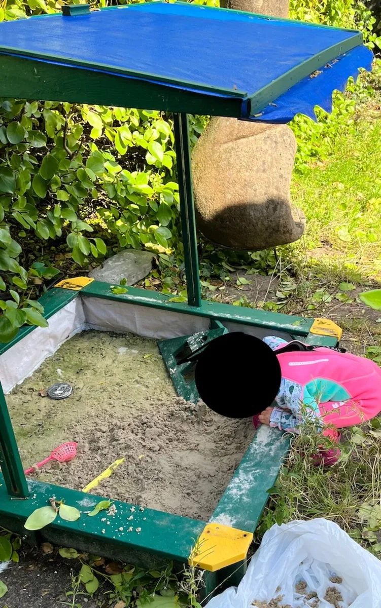 Wooden sandpit - Image 2