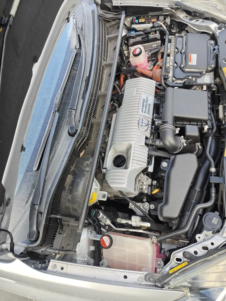 Toyota Prius 2014 - Image 1