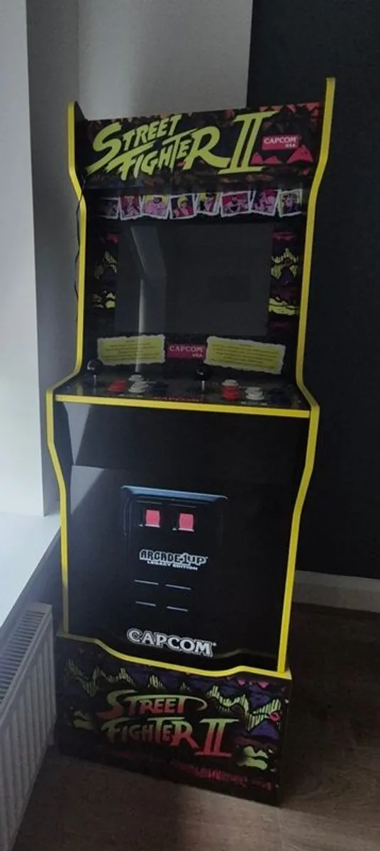 Arcade machine - Image 1