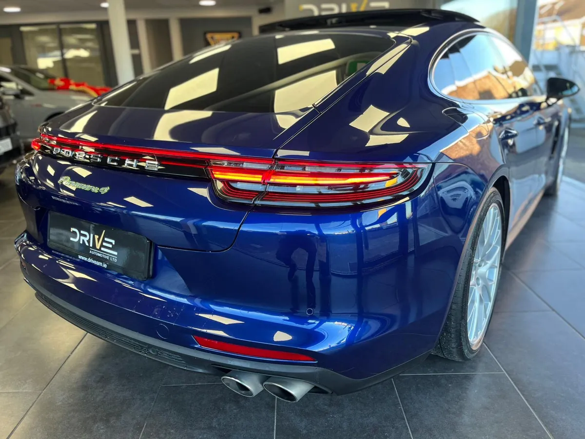 192d Porsche Panamera 4 E-Bybrid - Image 2