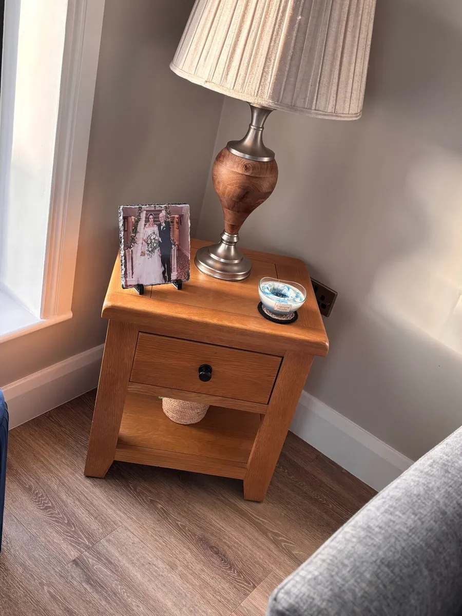 Lamp table - Image 1