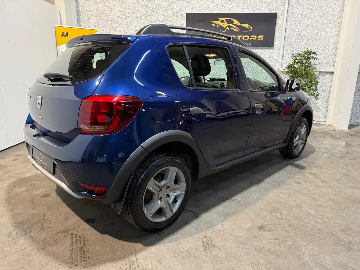 Dacia Sandero Stepway 2017 low kms - Image 4