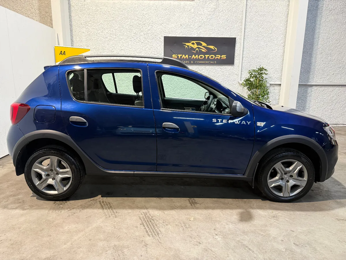 Dacia Sandero Stepway 2017 low kms - Image 3