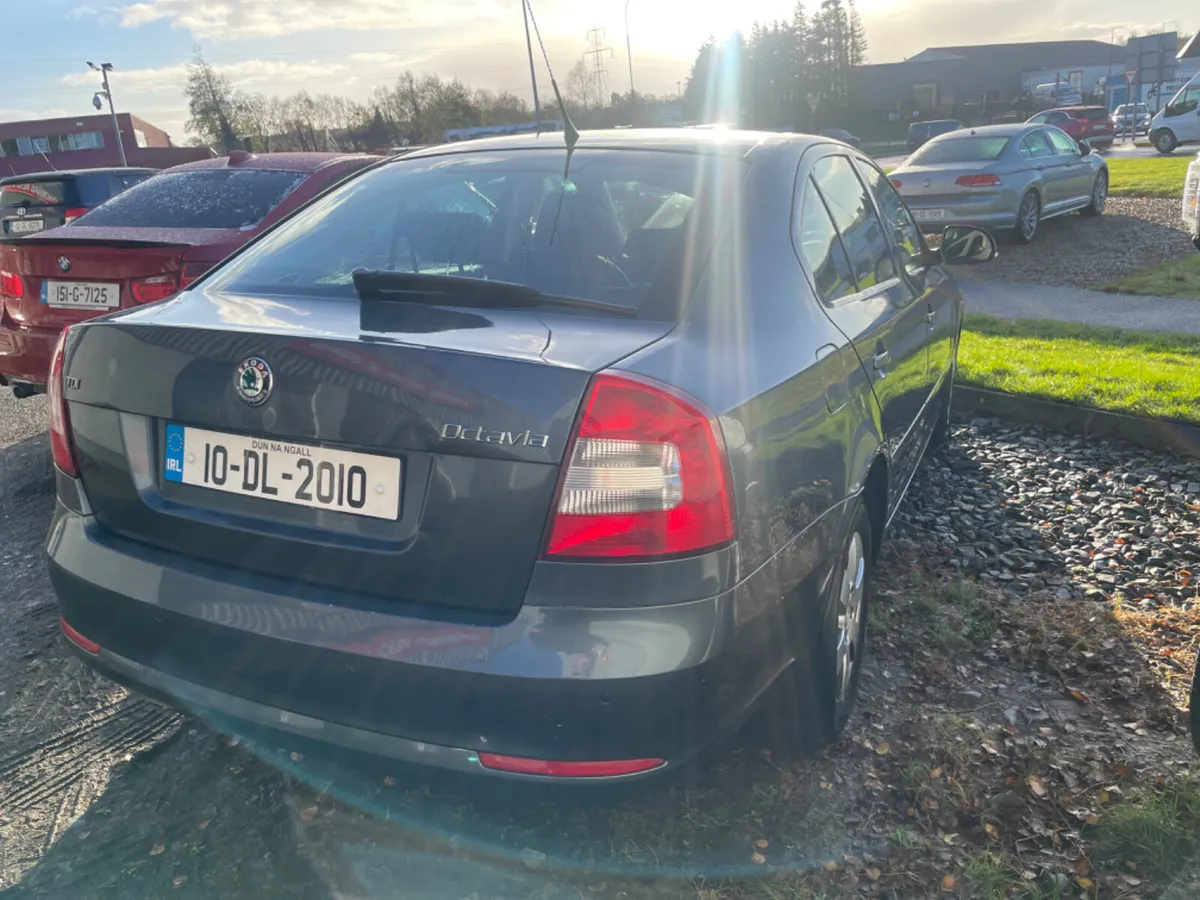 2010 Skoda Octavia Elegance - Image 4
