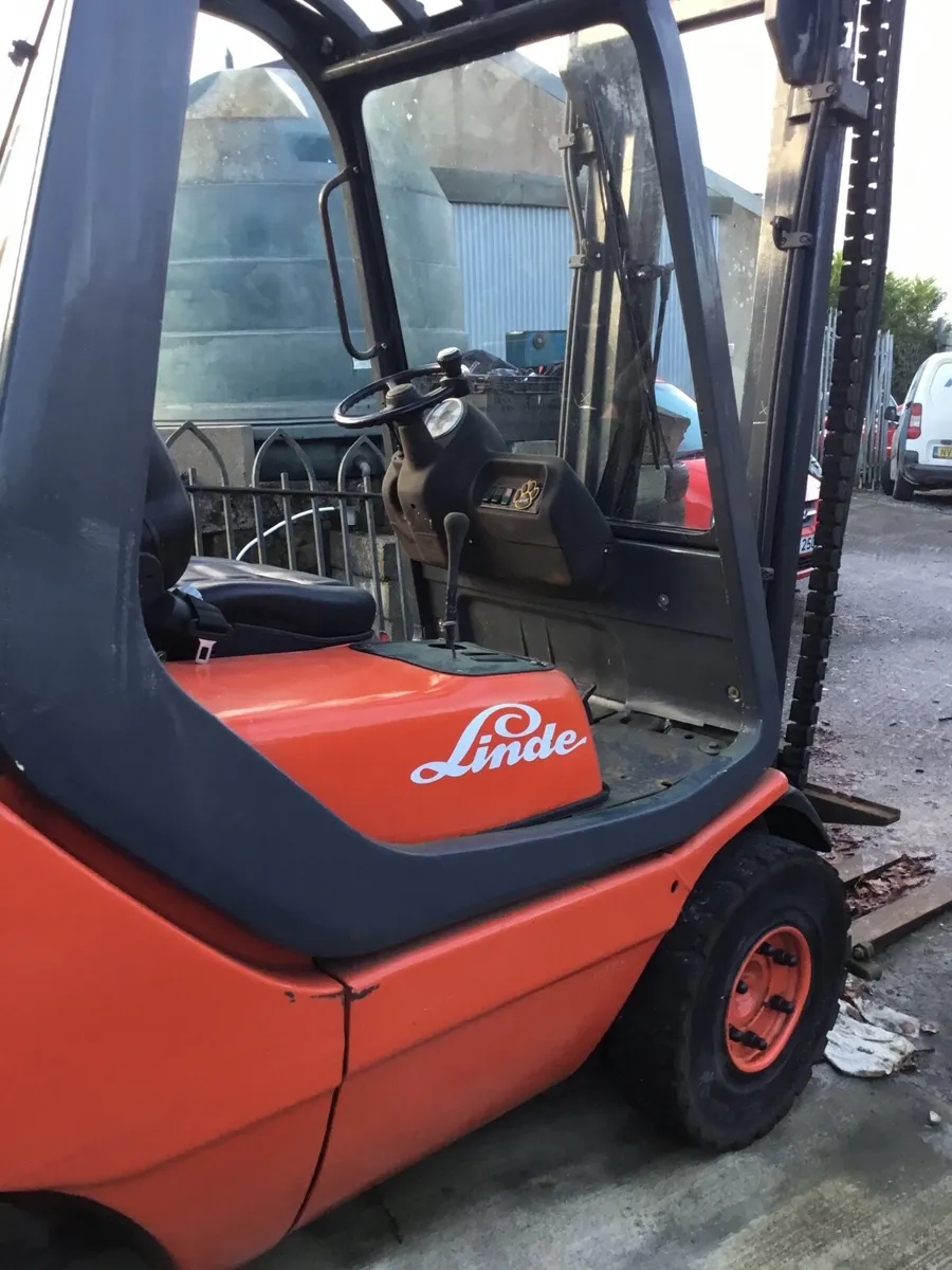 Forklift  Linde 2.5 Ton Diesel - Image 2