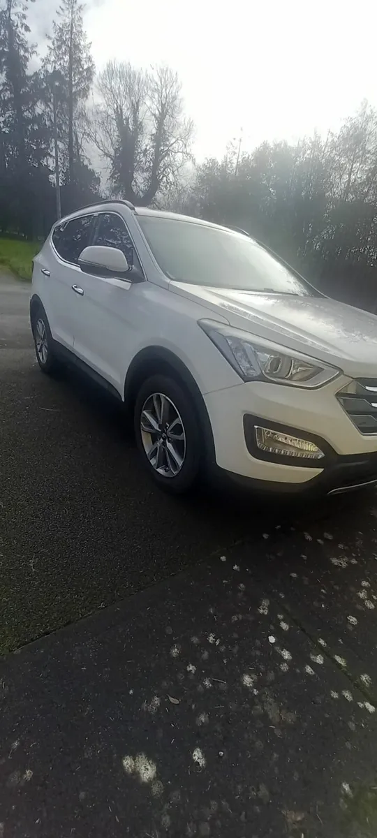 Hyundai Santa Fe 2014 - Image 1