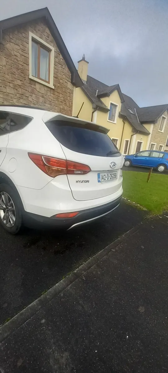 Hyundai Santa Fe 2014 - Image 4