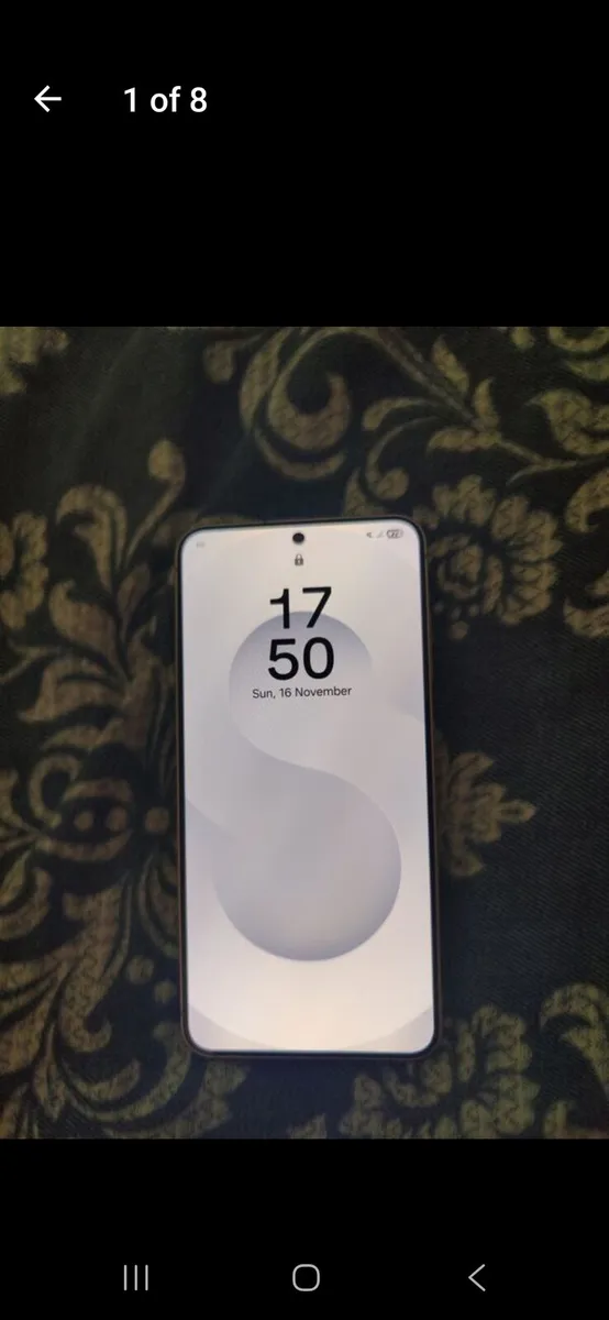 Samsung S25 with Extras - Image 1