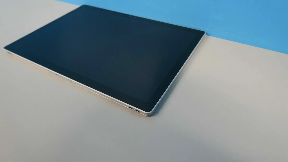 Microsoft Surface Book 2 Tablet 13.5" i5 8GB 256GB - Image 4