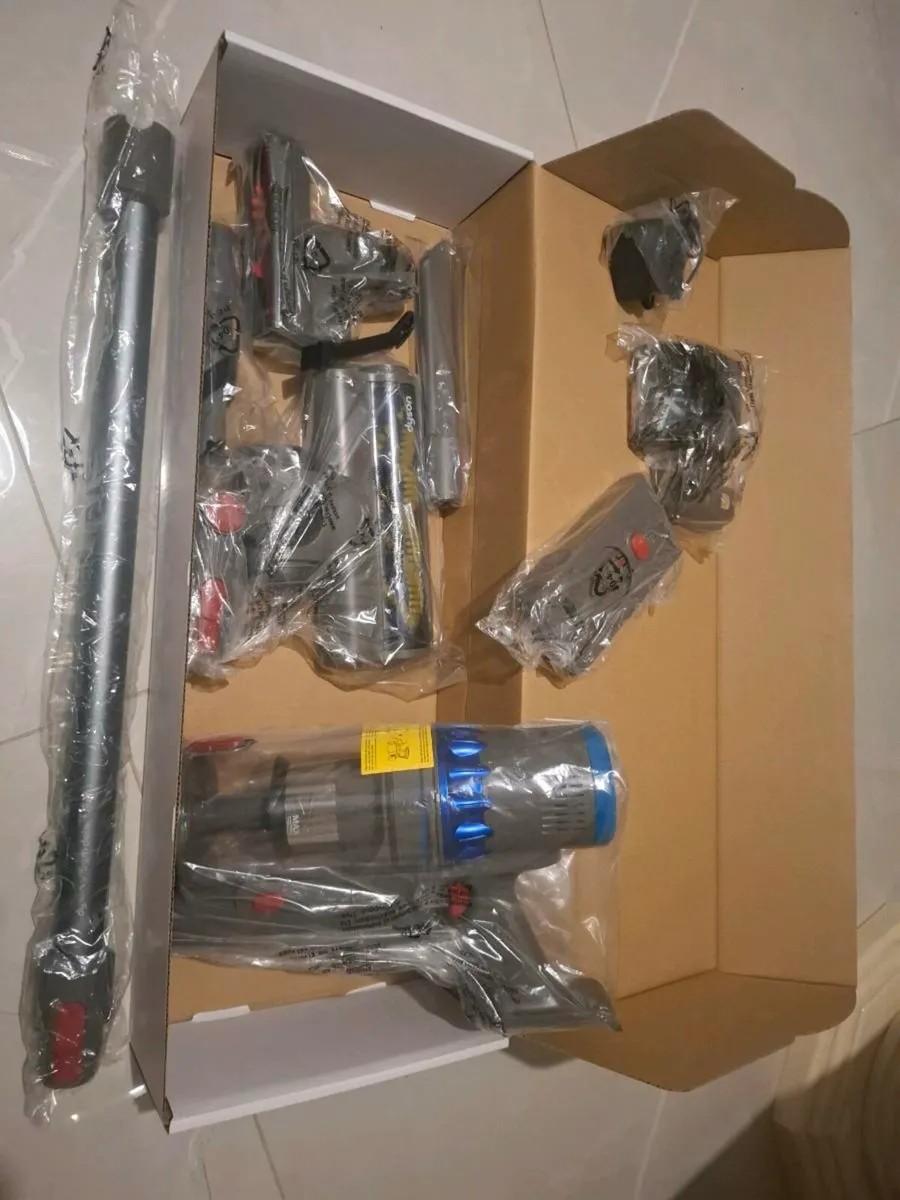 Dyson vacume REDUCED - Image 2