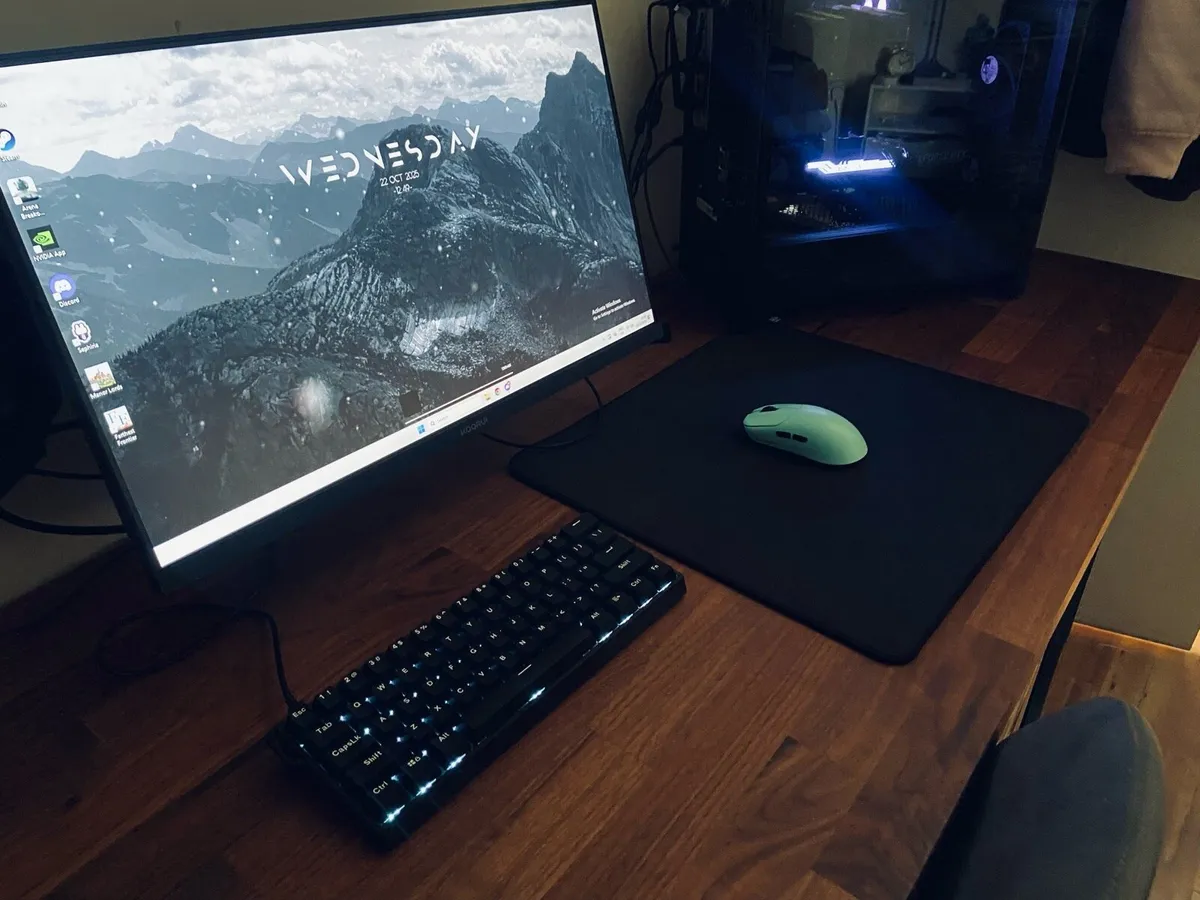 3080 Gaming Pc with monitor - Image 3