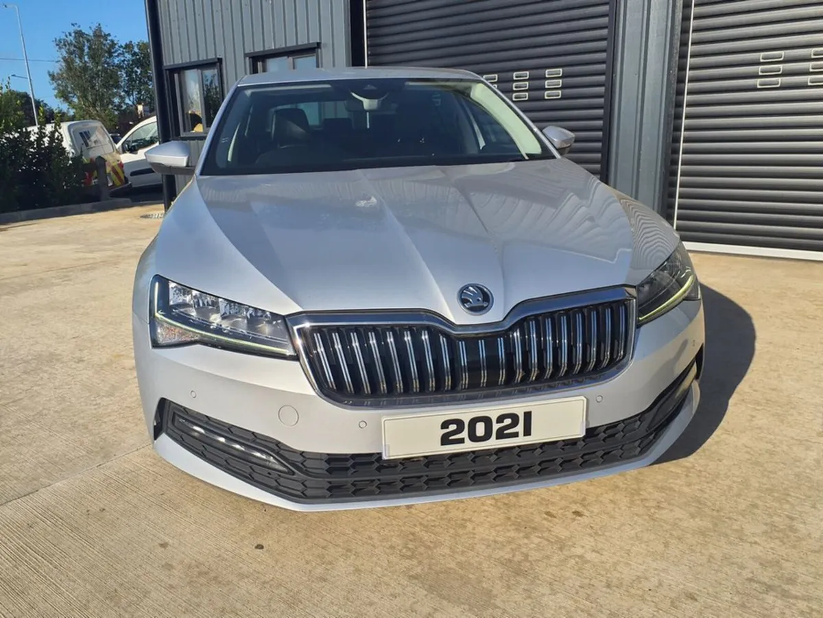 Skoda Superb SE TECHNOLOGY TDI - Image 2