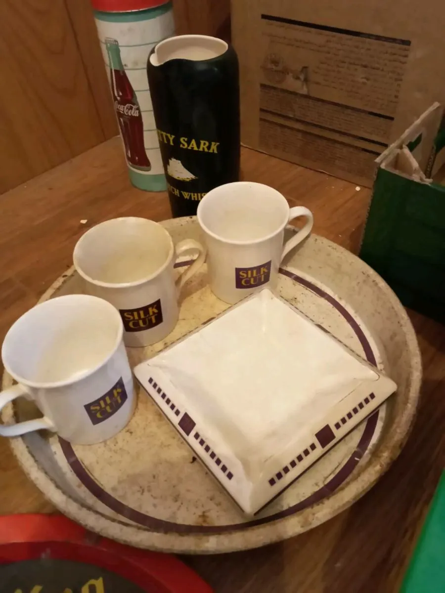 Bar collectibles - Image 3