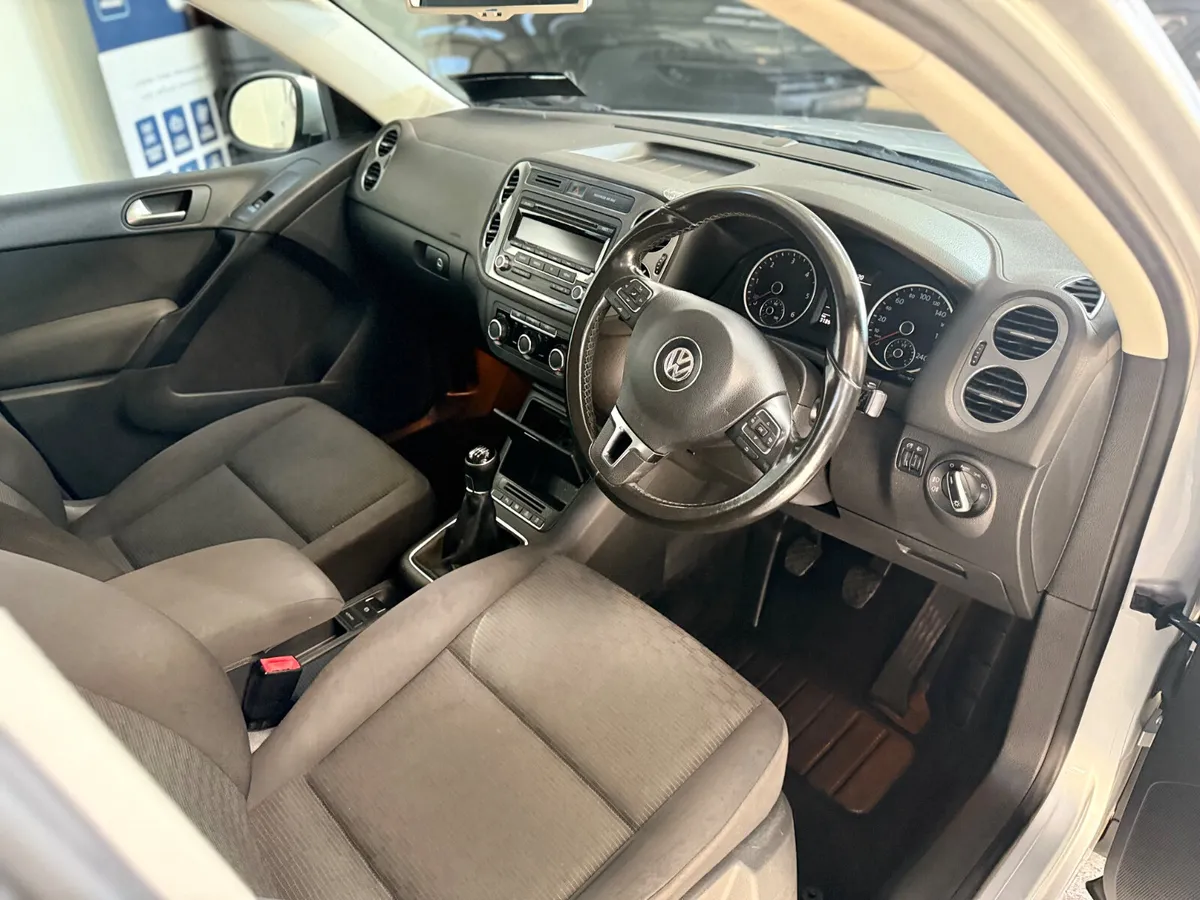 Volkswagen Tiguan 2012. 2.0TDI. TREND & FUN - Image 4