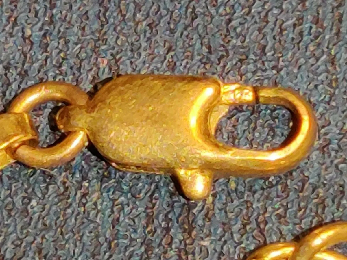 CHUNKY LUCKY CHARM, 9CT SOLID Gold 4.47g Bracelet - Image 4