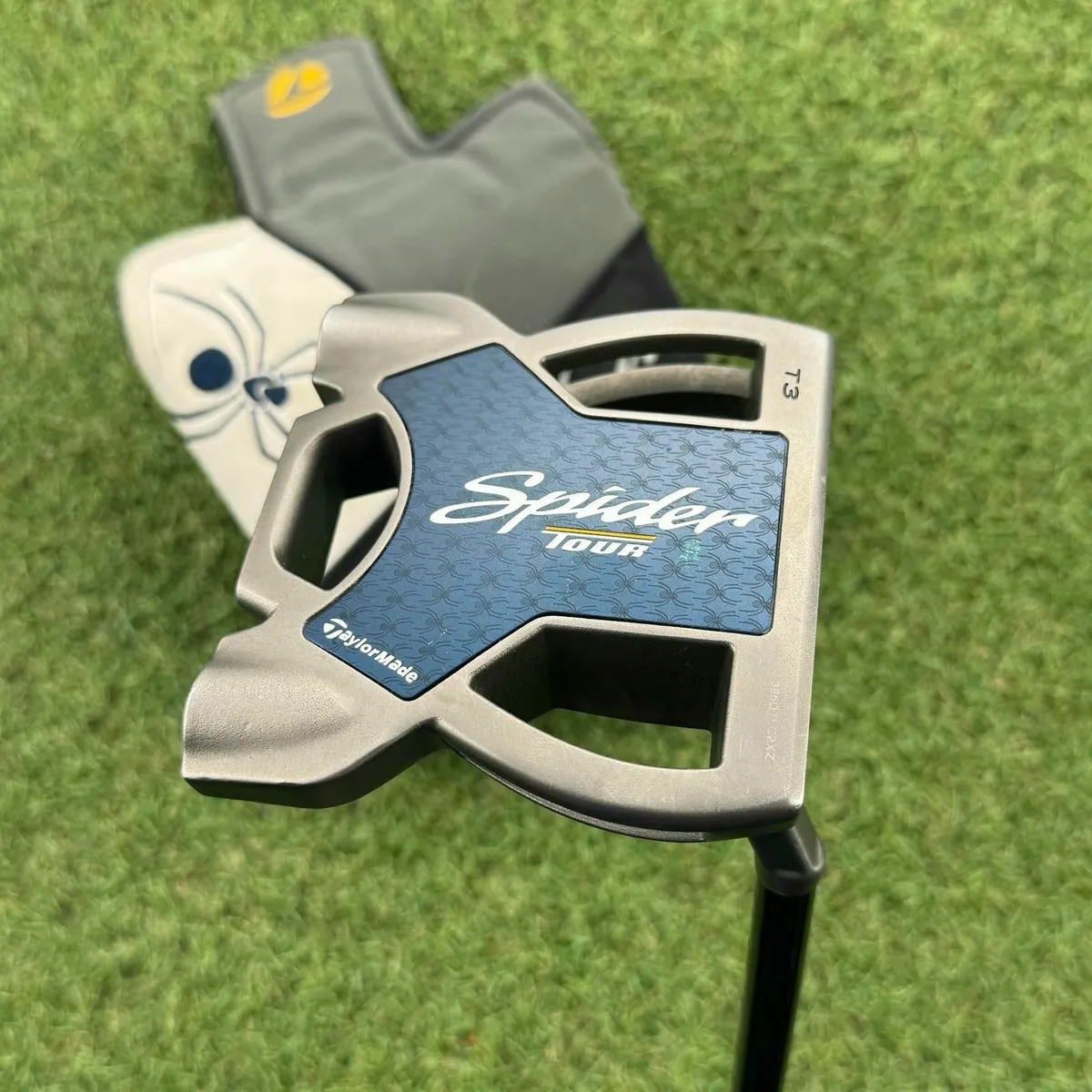 TaylorMade Spider Tour 2023 T3 Putter / 33″ - Image 2