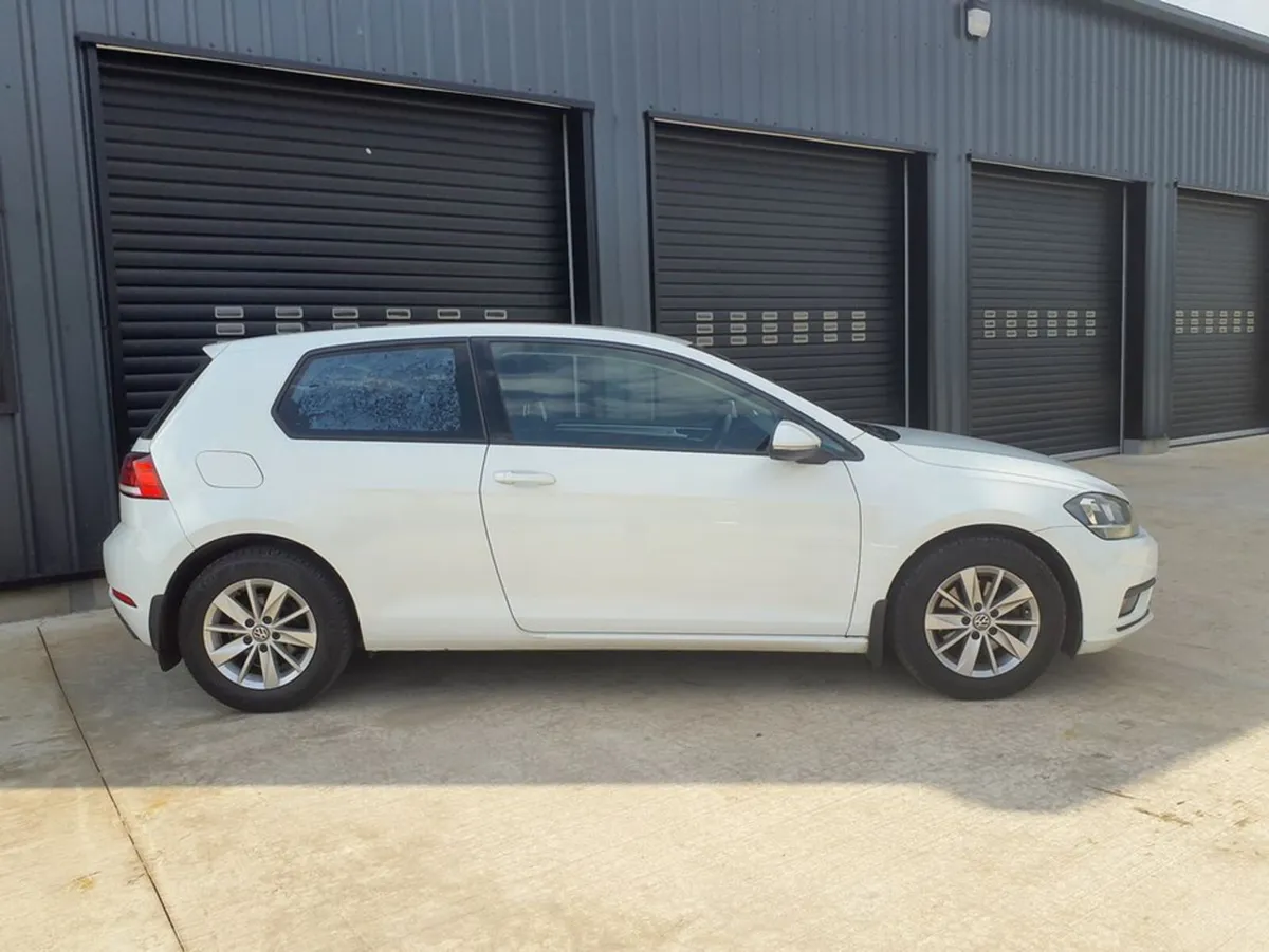 Volkswagen Golf 1.6 Tline TDI 115HP 3DR - Image 3