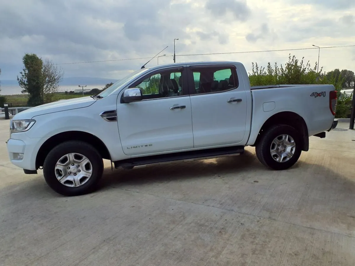 Ford Ranger Double Cab Limited 2.2 TDCi - Image 4