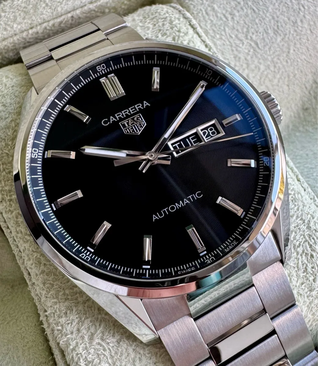 Tag Heuer Carrera Day-Date 2024 - Image 2