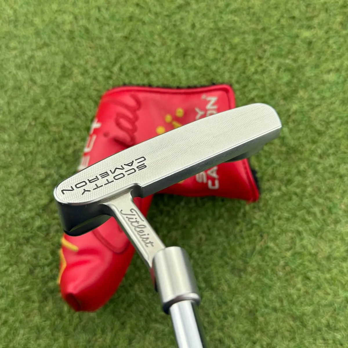 Scotty Cameron Special Select Newport Putter / 34. - Image 3