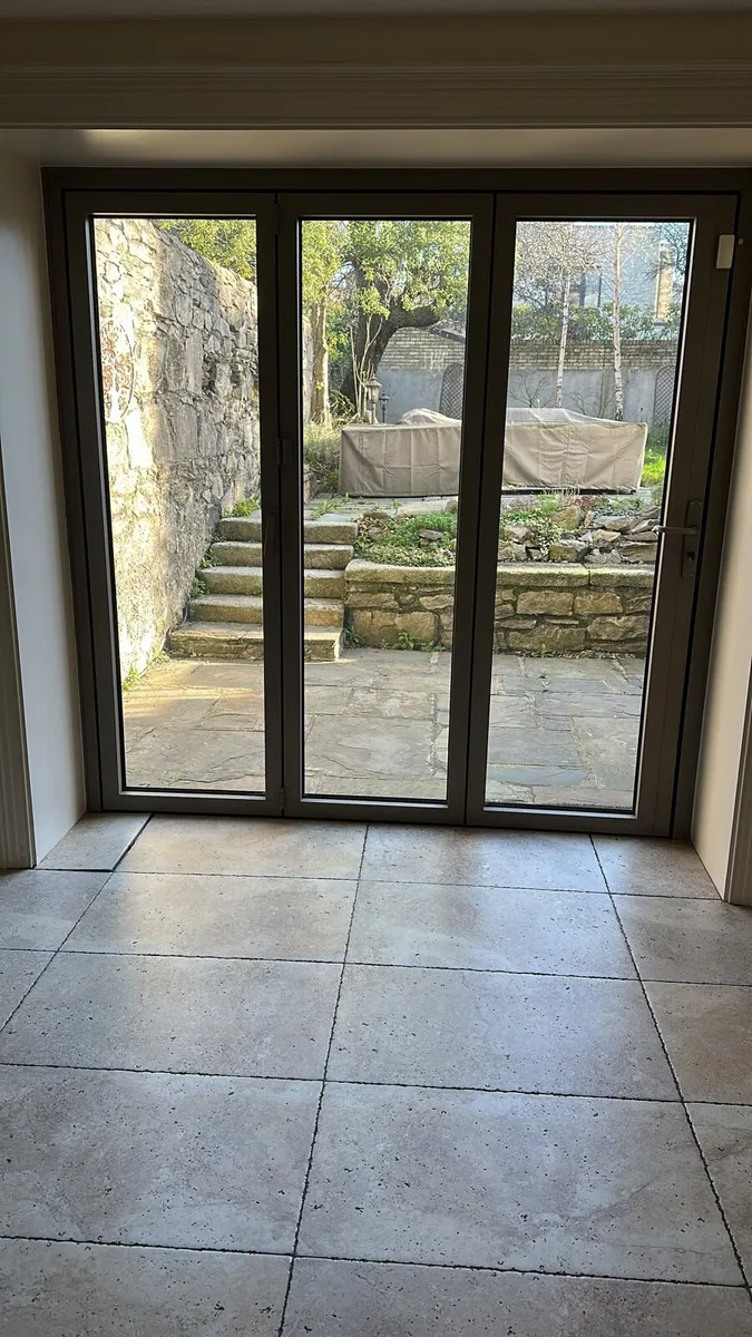 Concertina floding external doors - Image 4