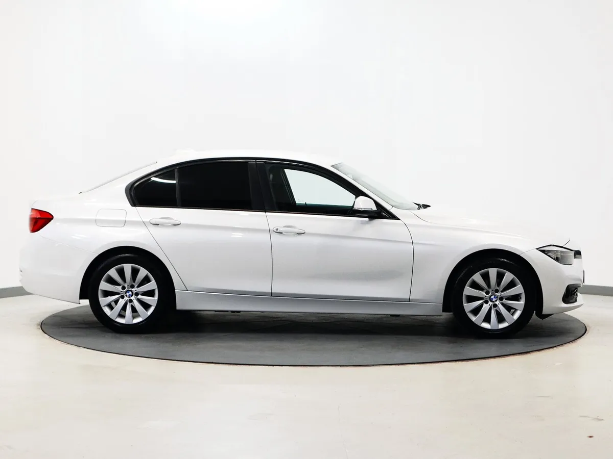 *114* 2016 BMW 3-Series 2.0 SE - Image 3