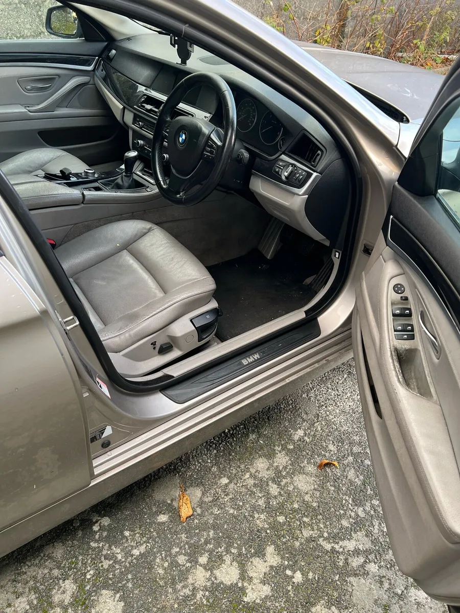 BMW F10 for parts - Image 3