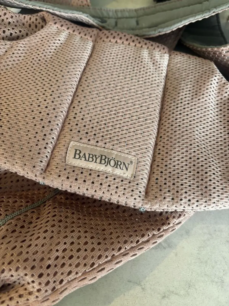 Baby Bjorn airy mesh mini Dusty Pink - Image 3