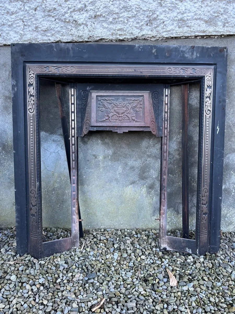 Fireplace metal frame and fire grate