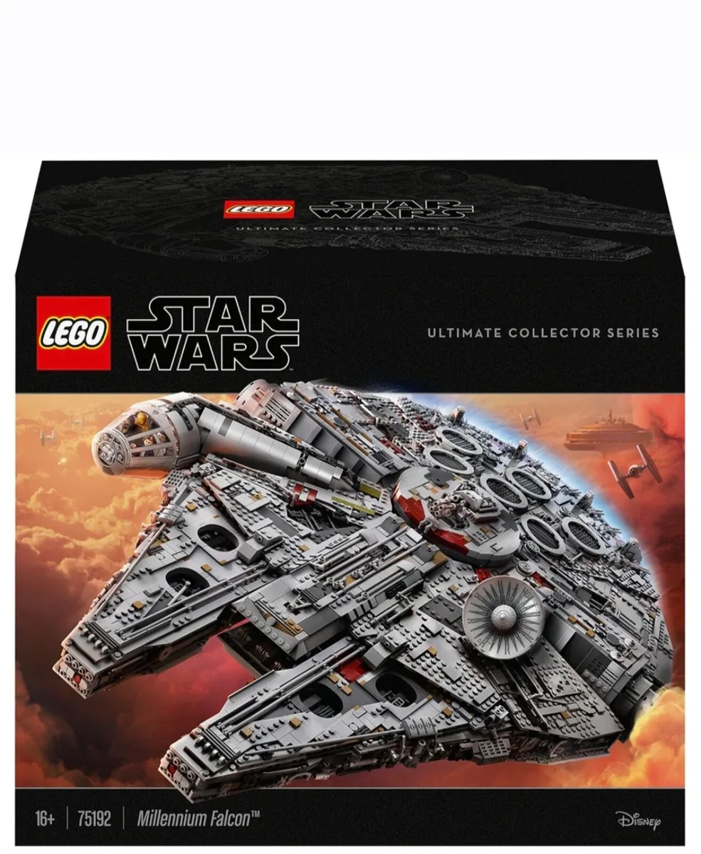 Lego Millennium Falcon UCS  75192 - Image 2