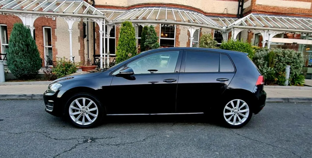 Immaculate VW Golf Highline (late 2014 model) - Image 4