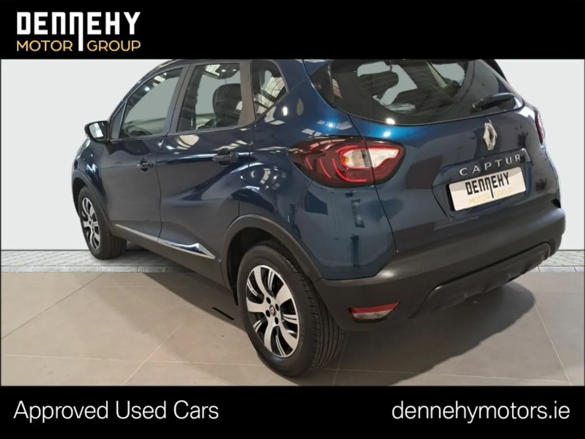 Renault Captur BLACK FRIDAY Sales Event November 2 - Image 4