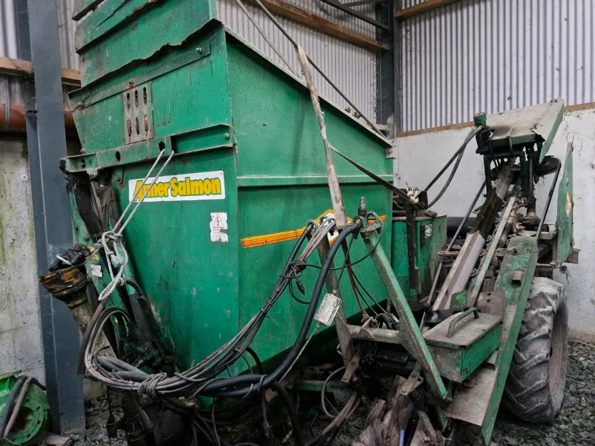Beet harvester - Image 1