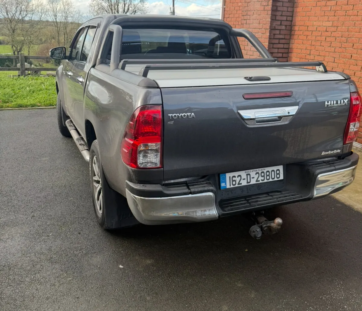 Toyota Hilux invincible - Image 3