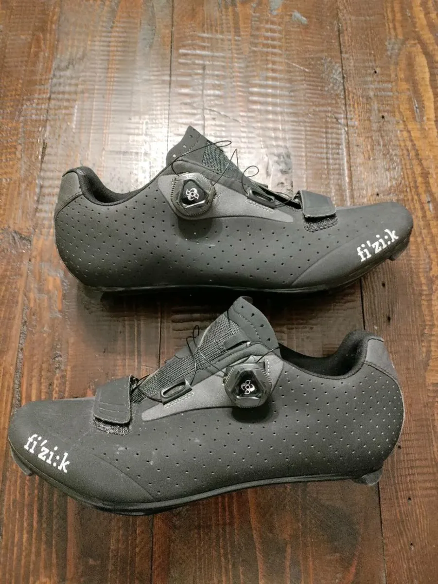 Fizik Overcurve R5 Tempo shoes 8.5uk - Image 1