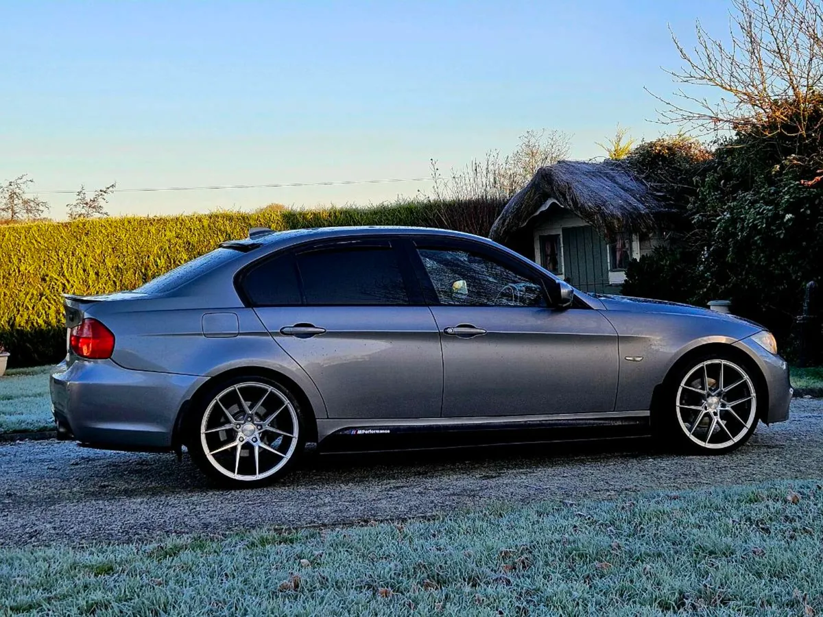 💥MINT 10 BMW 318D MSPORT TAXED AND TESTED 2L 145B - Image 3