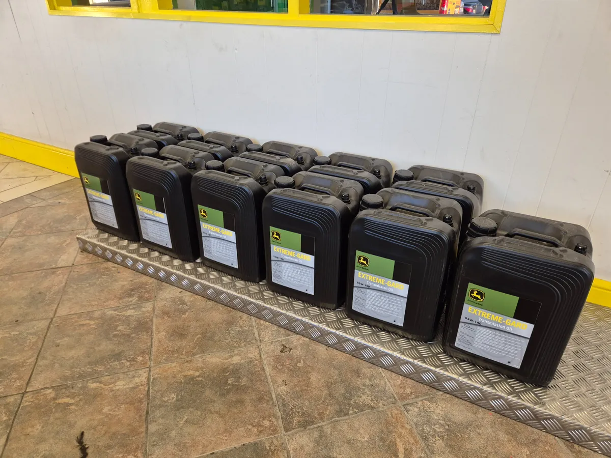 John Deere Extreme-Gard 85W-140 Transmission Oil - Image 1