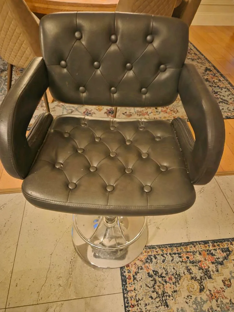 3 barstools - Image 2